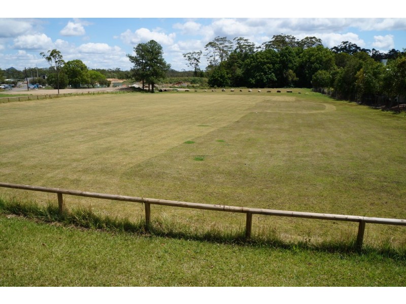 7 Mary River Road, Cooroy QLD 4563