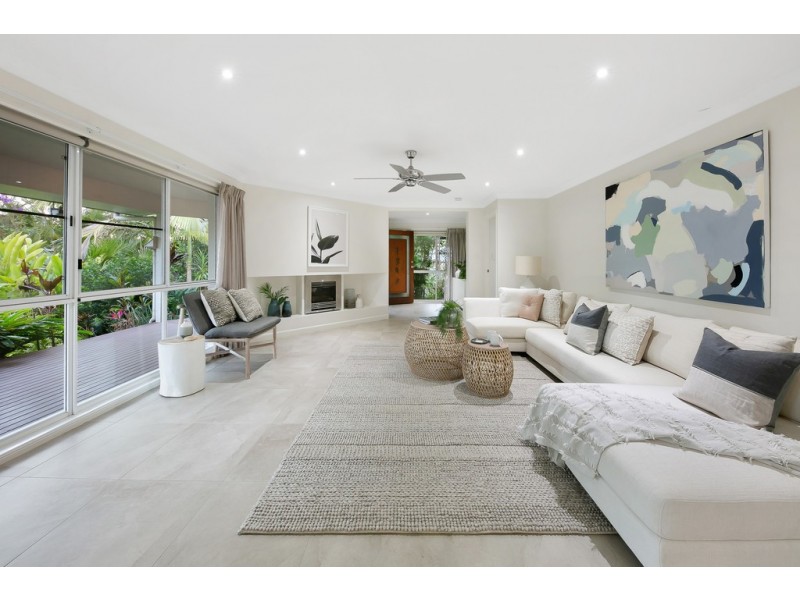 33 Kingsgate Drive, Tinbeerwah QLD 4563