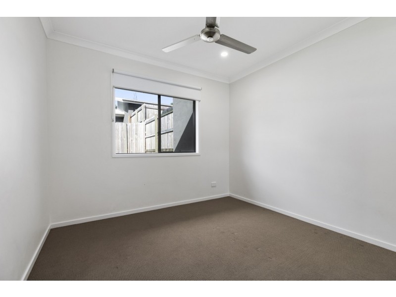 21 Memorial Avenue, Pomona QLD 4568