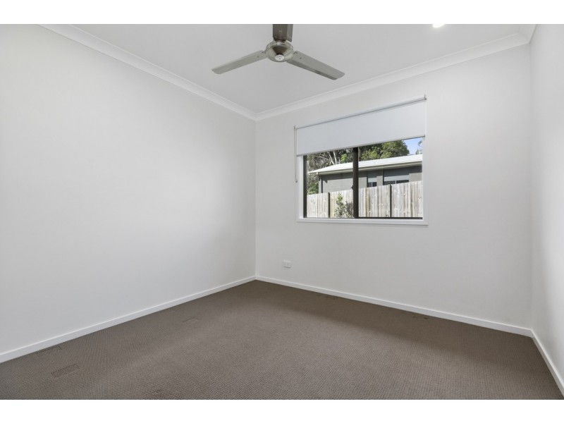 21 Memorial Avenue, Pomona QLD 4568