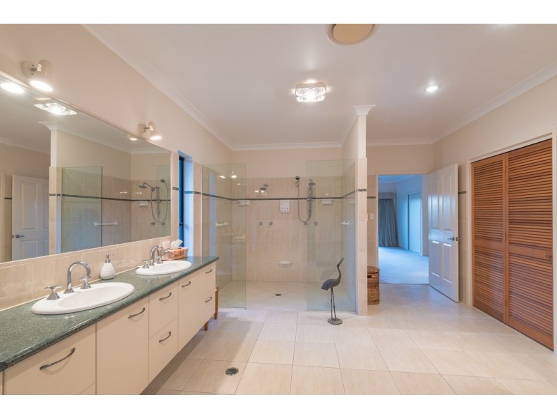 68 Patterson Drive, Tinbeerwah QLD 4563
