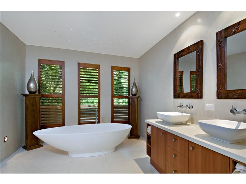 80 Valley Dr, Doonan QLD 4562