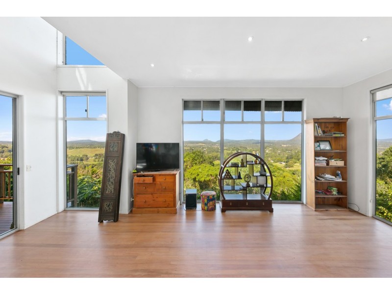 52 Binalong Road, Pinbarren QLD 4568