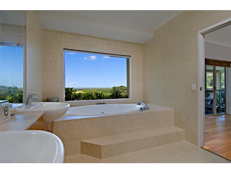 21 Valley Court, Doonan QLD 4562