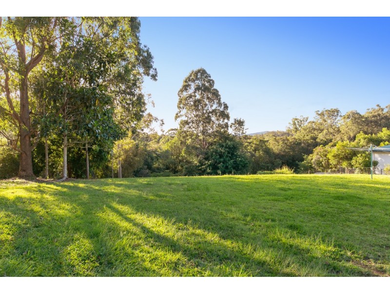 99 CUDGERIE DR, Black Mountain QLD 4563