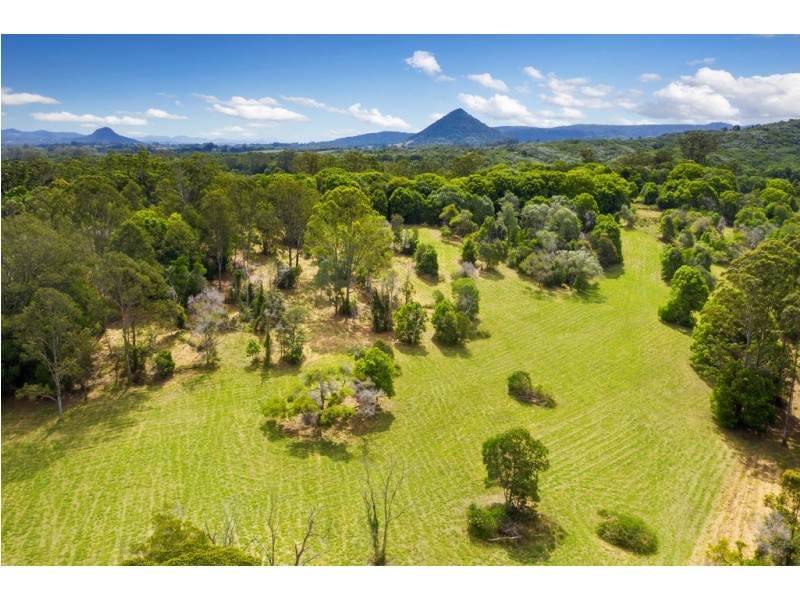 89 Black Pinch Road, Pomona QLD 4568