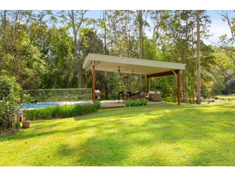89 Black Pinch Road, Pomona QLD 4568