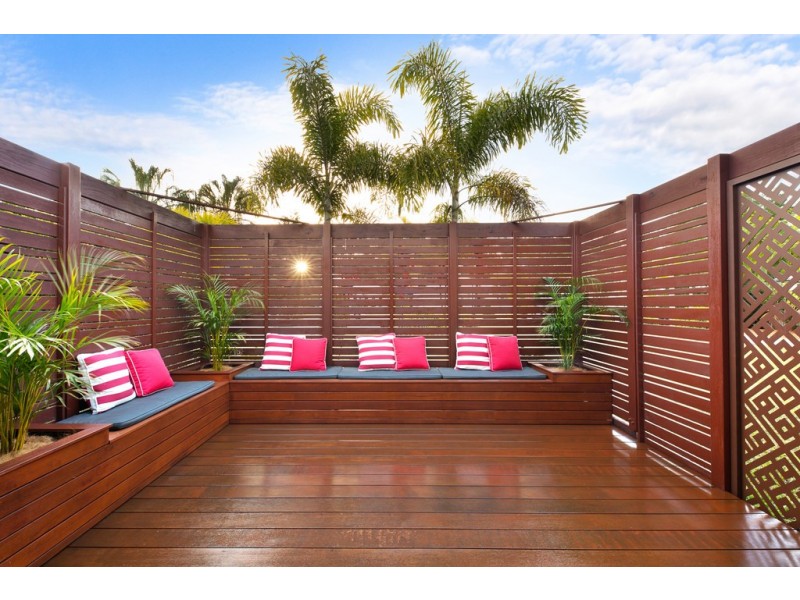 12 Attenuatta Place, Noosaville QLD 4566