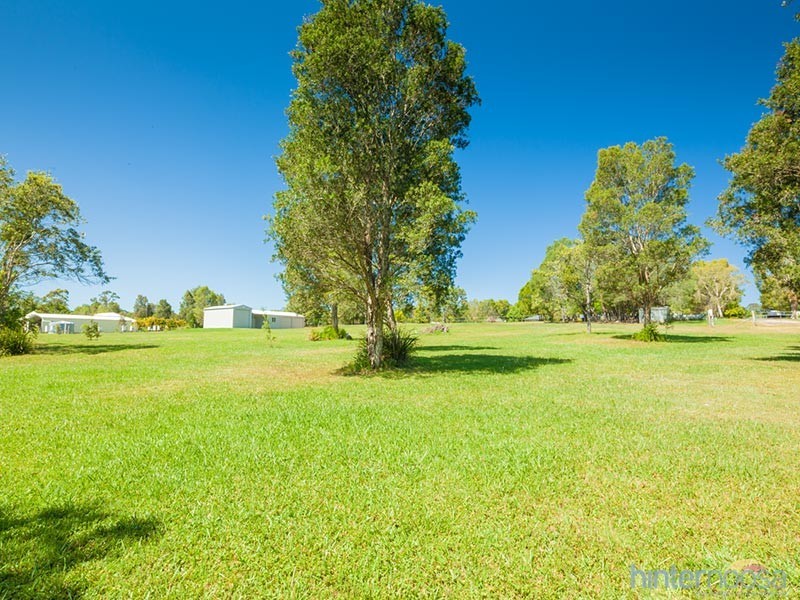 52 Highland Dr, Lake Macdonald QLD 4563
