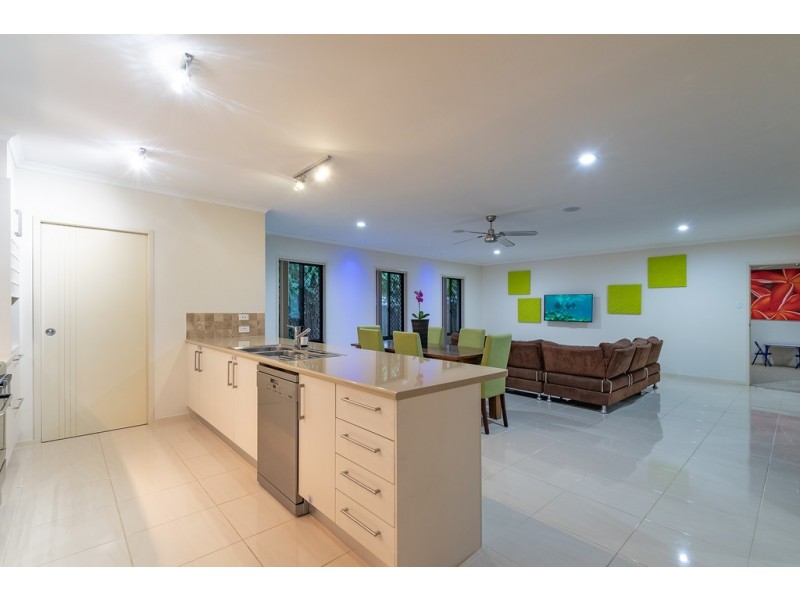 14 Straker Drive, Cooroy QLD 4563