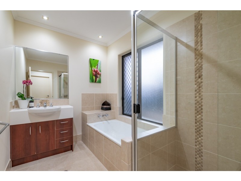 14 Straker Drive, Cooroy QLD 4563