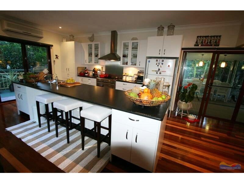 4 Havenside Ct, Pomona QLD 4568