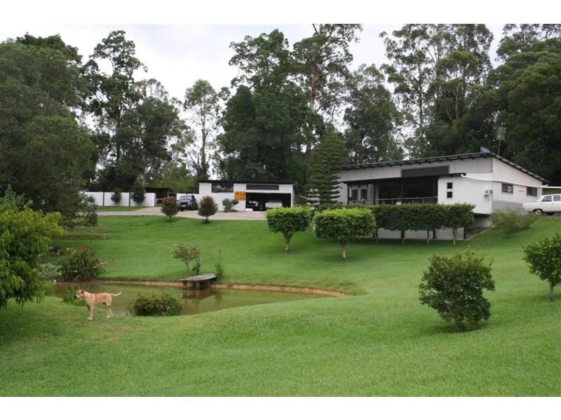 42 Black Mountain Rd, Cooroy QLD 4563