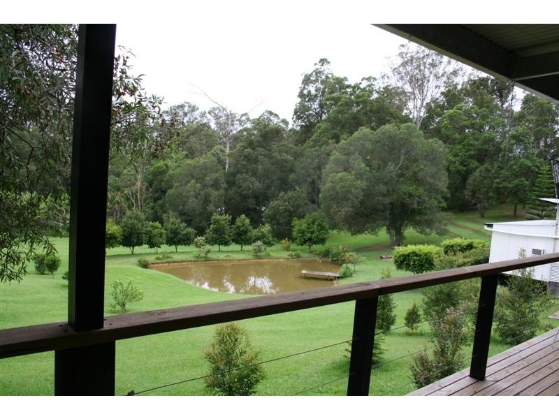 42 Black Mountain Rd, Cooroy QLD 4563