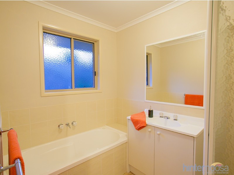 6 Cooroora Rise, Pomona QLD 4568