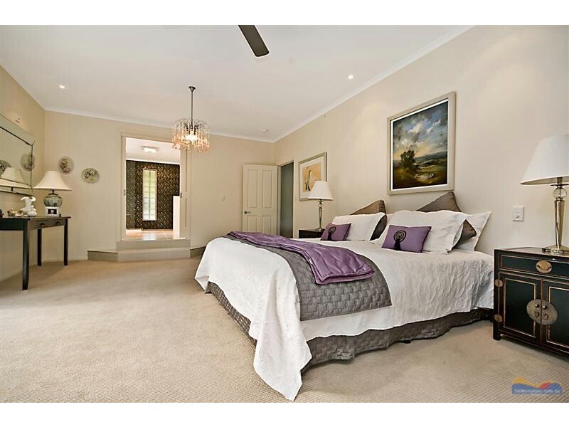 102 Patterson Drive, Tinbeerwah QLD 4563