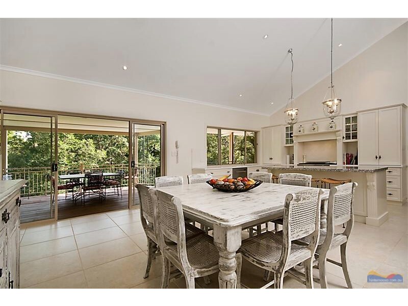 102 Patterson Drive, Tinbeerwah QLD 4563