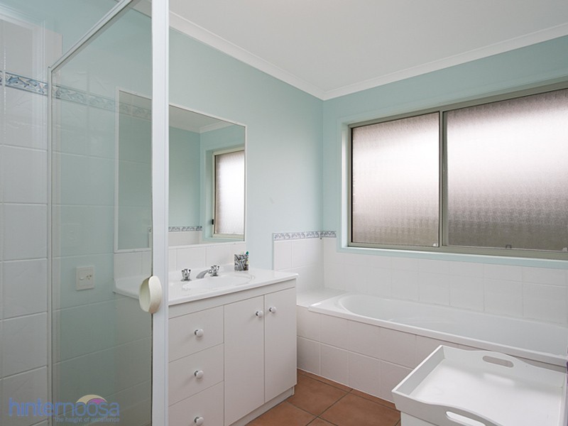 9 Ashgrove Drive, Cooroy QLD 4563