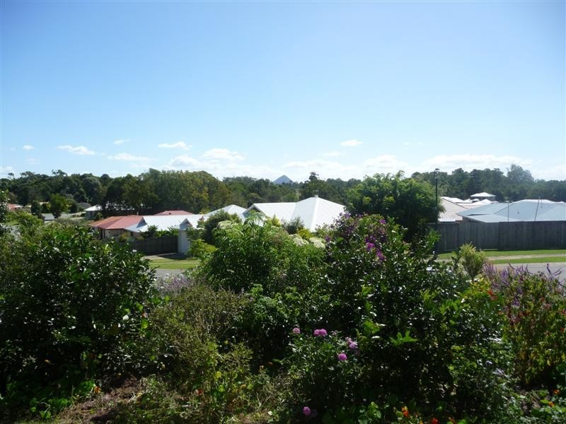 11 Ashgrove Drive, Cooroy QLD 4563