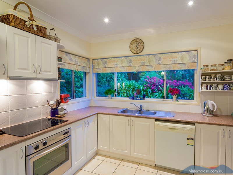 17 Ashgrove Drive, Cooroy QLD 4563