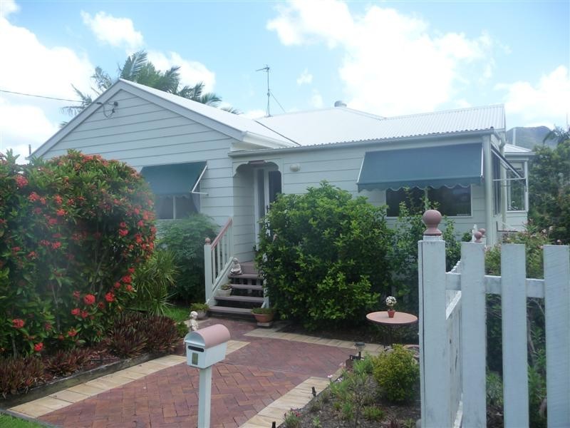 4 Ambulance Street, Pomona QLD 4568