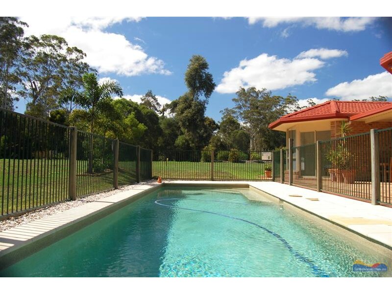 12 Belwood Place, Pomona QLD 4568
