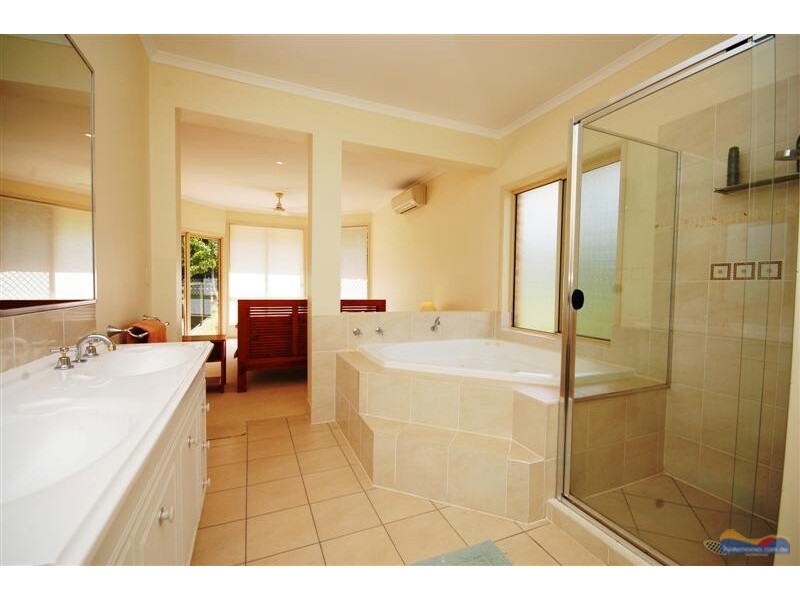 12 Belwood Place, Pomona QLD 4568