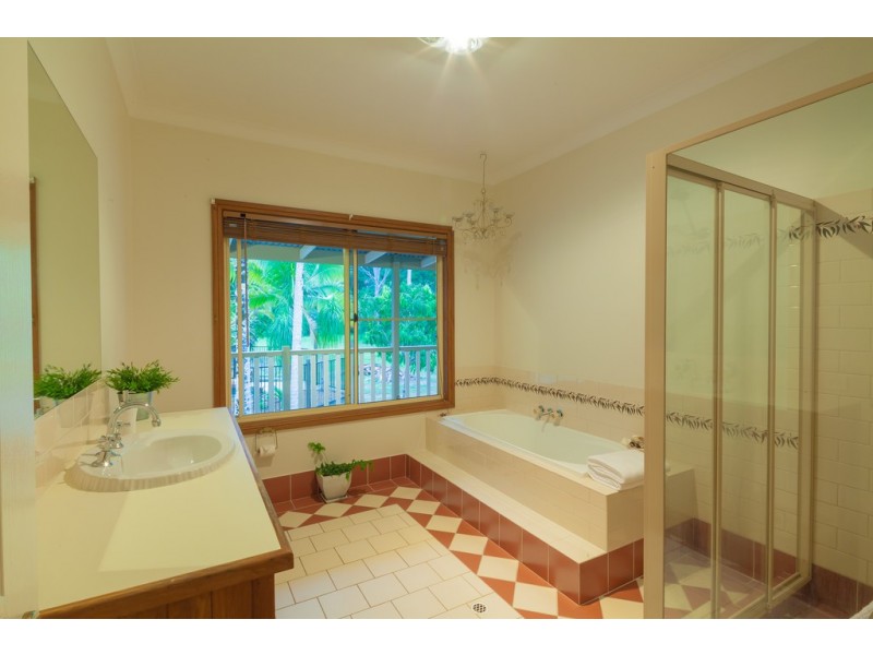 779 Browns Creek Rd, Eerwah Vale QLD 4562