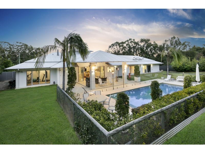 23 Charlotte Drive, Weyba Downs QLD 4562