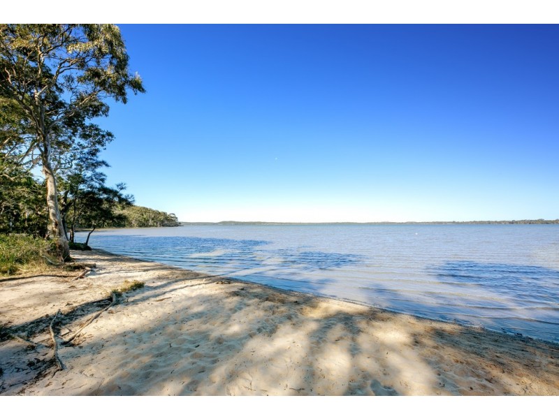 23 Charlotte Drive, Weyba Downs QLD 4562