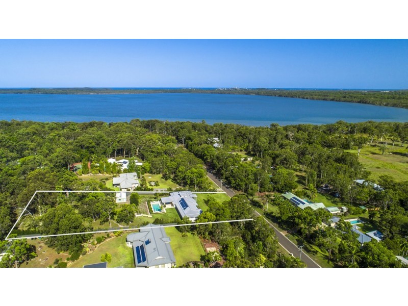 23 Charlotte Drive, Weyba Downs QLD 4562