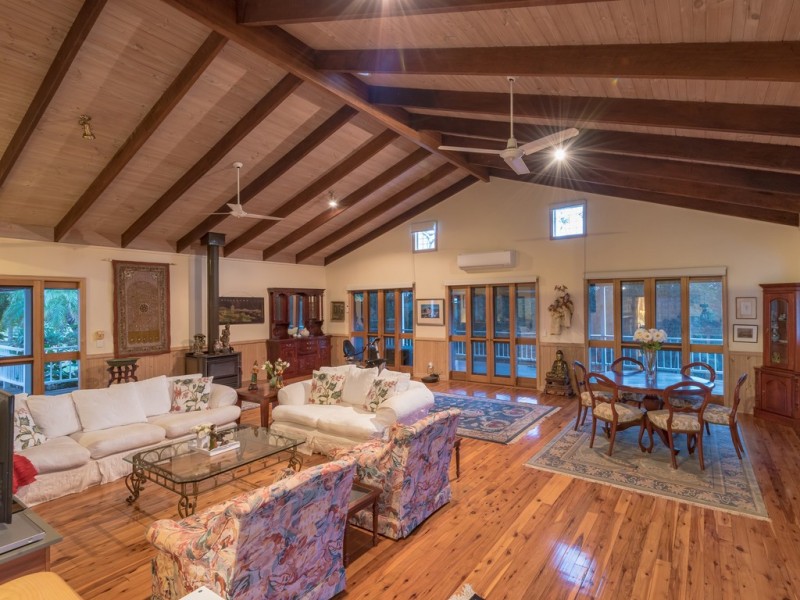 122 Dean Rd, Verrierdale QLD 4562