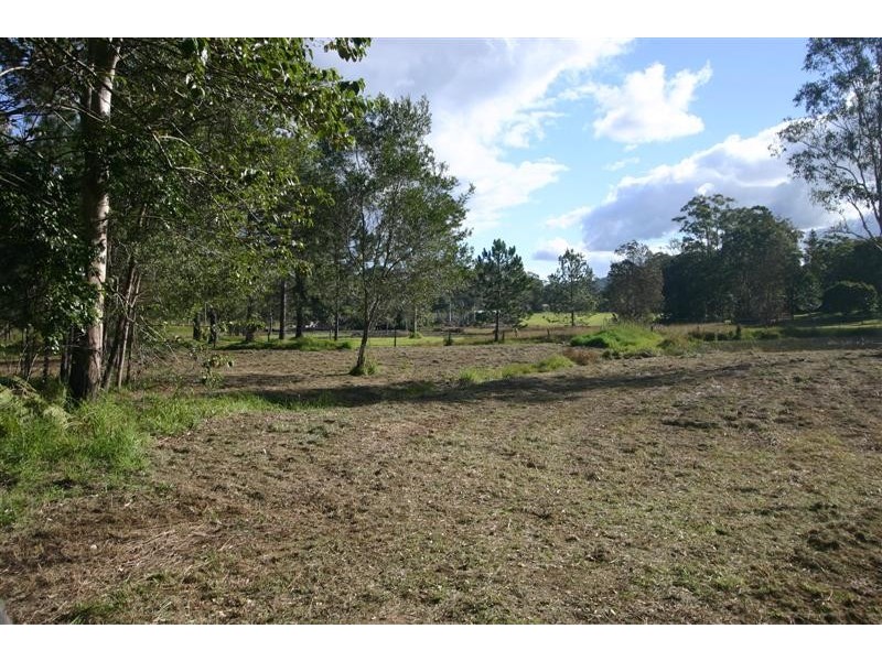 824 Eumundi-Noosa Rd, Doonan QLD 4562