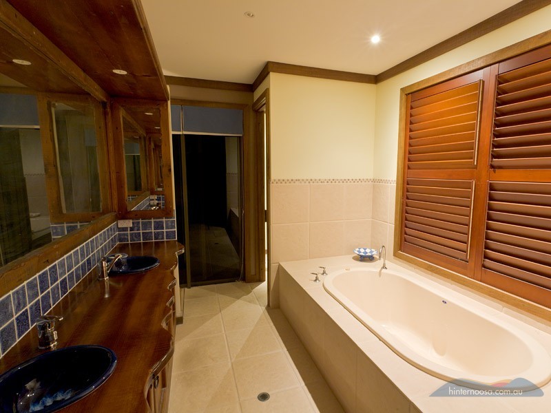 79 Lake Weyba Dr, Weyba Downs QLD 4562