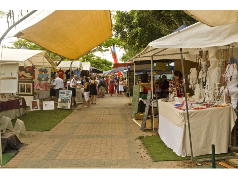 69 Memorial Dr, Eumundi QLD 4562