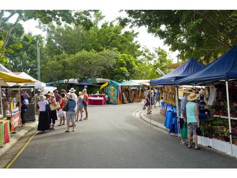 69 Memorial Dr, Eumundi QLD 4562