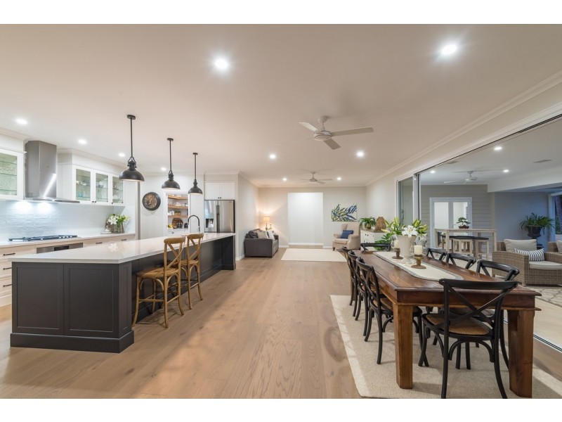 18 Minura Ct, Doonan QLD 4562
