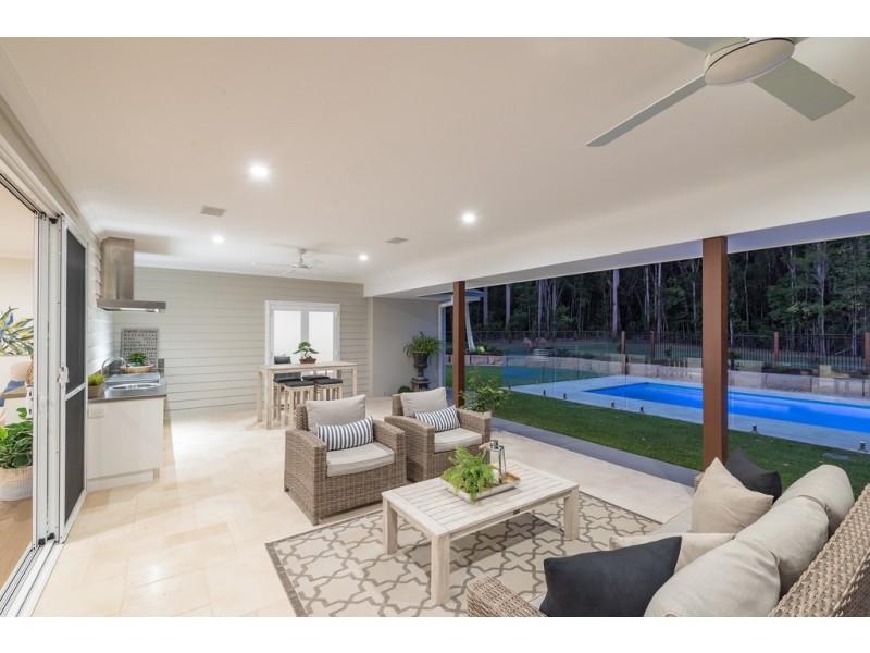 18 Minura Ct, Doonan QLD 4562
