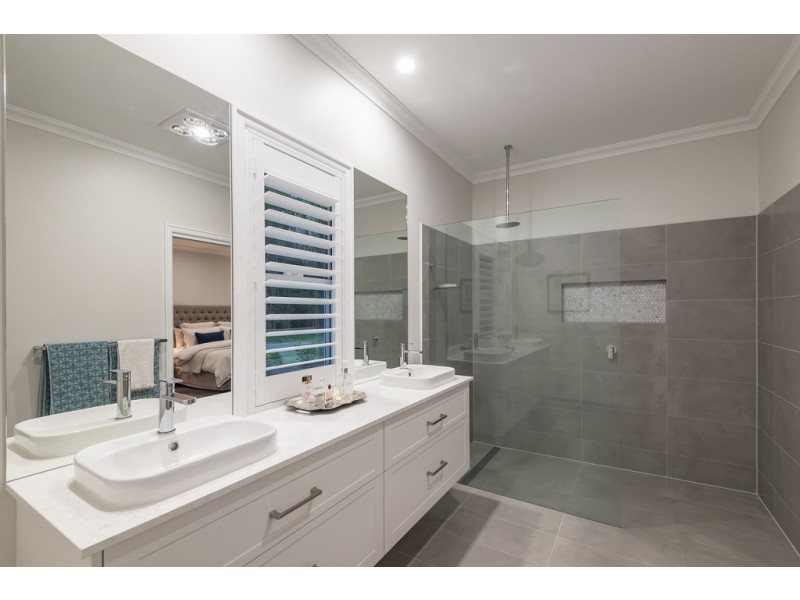 18 Minura Ct, Doonan QLD 4562