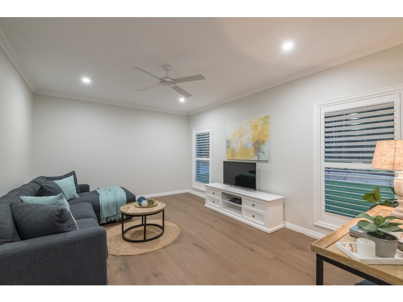 18 Minura Ct, Doonan QLD 4562