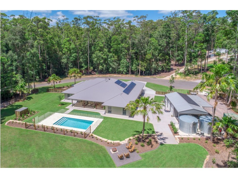 18 Minura Ct, Doonan QLD 4562