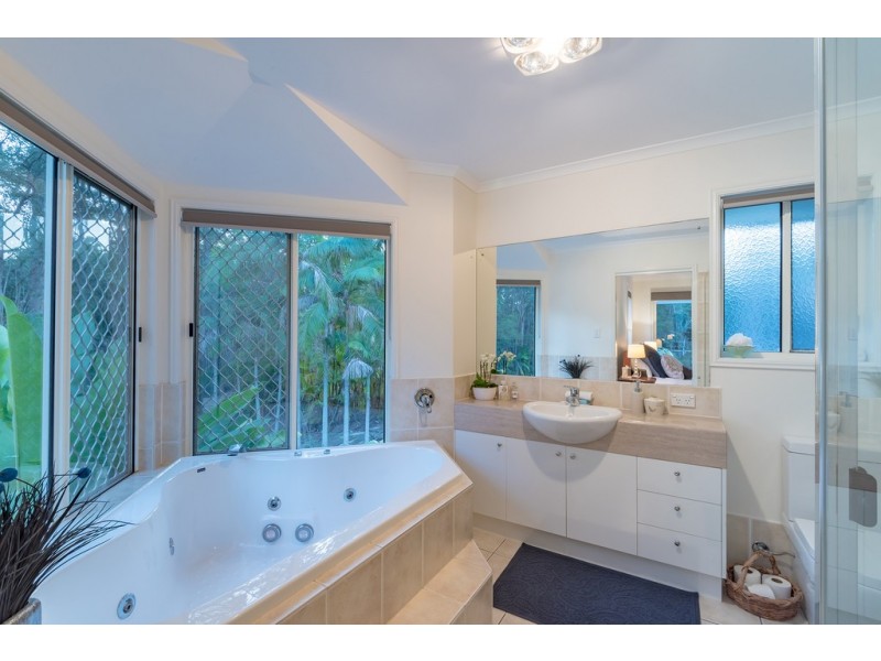 11 Piccabeen Street, Doonan QLD 4562