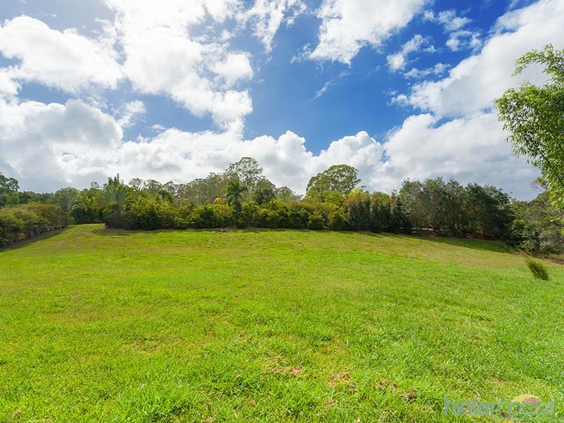 1 Whispering Gum Ave, Eumundi QLD 4562