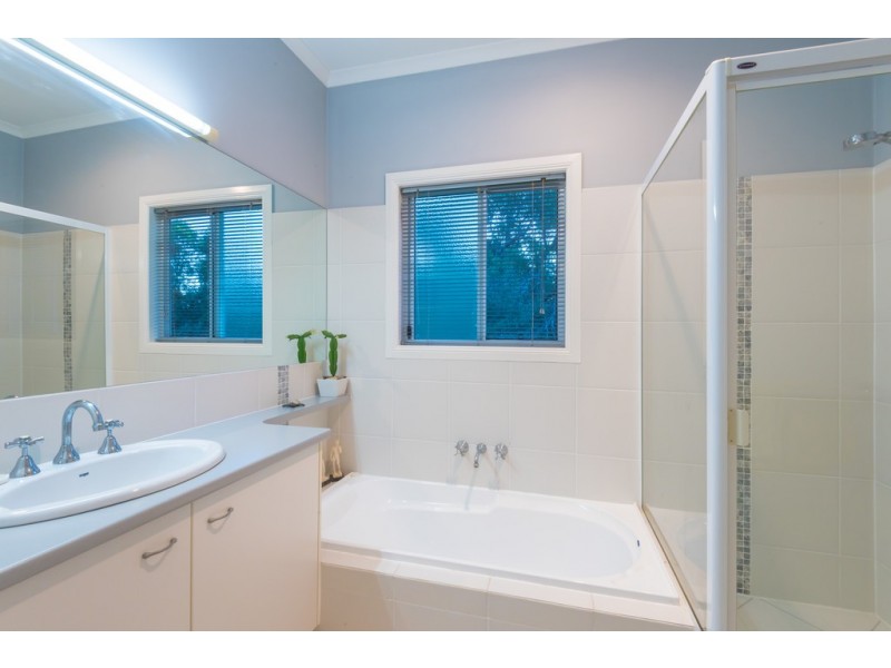 30 Belleden Pl, Cooroy QLD 4563