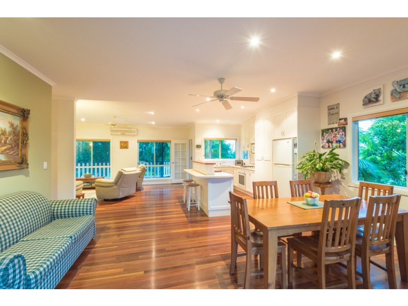 30 Belleden Pl, Cooroy QLD 4563