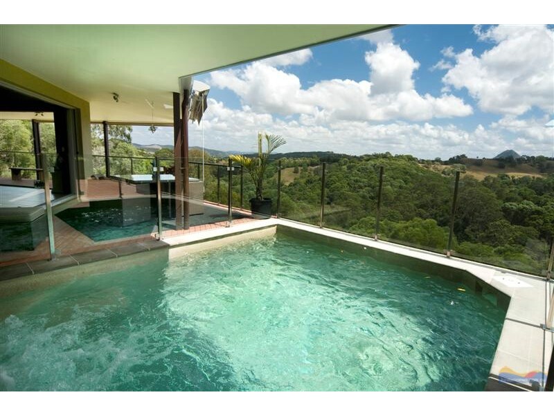 290 Black Mountain Rd, Cooroy QLD 4563