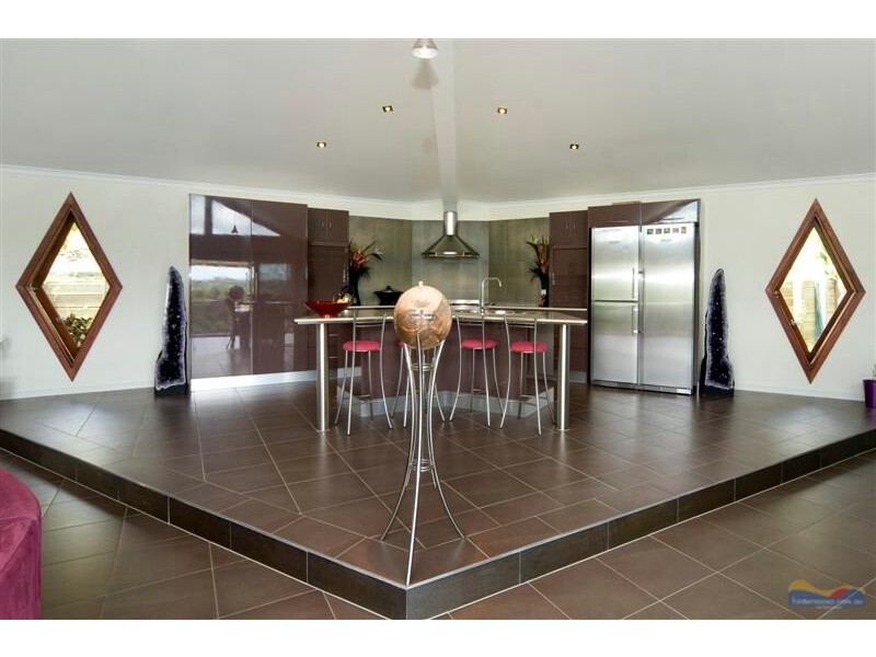 290 Black Mountain Rd, Cooroy QLD 4563