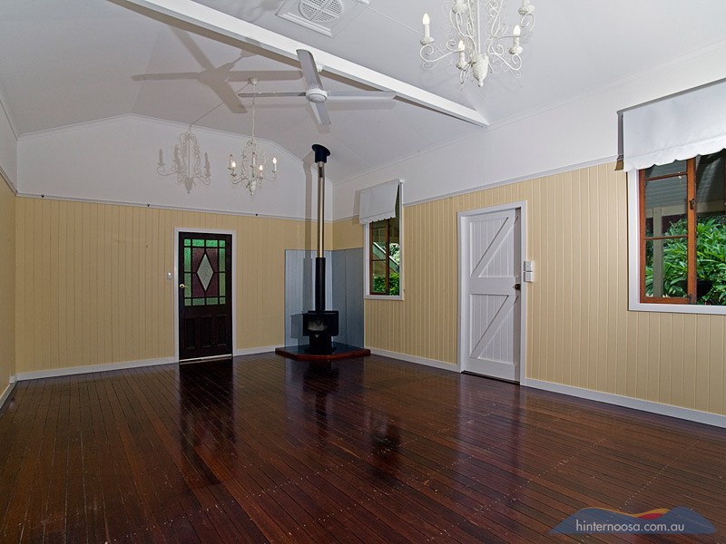 482 Black Mountain Rd, Cooroy QLD 4563