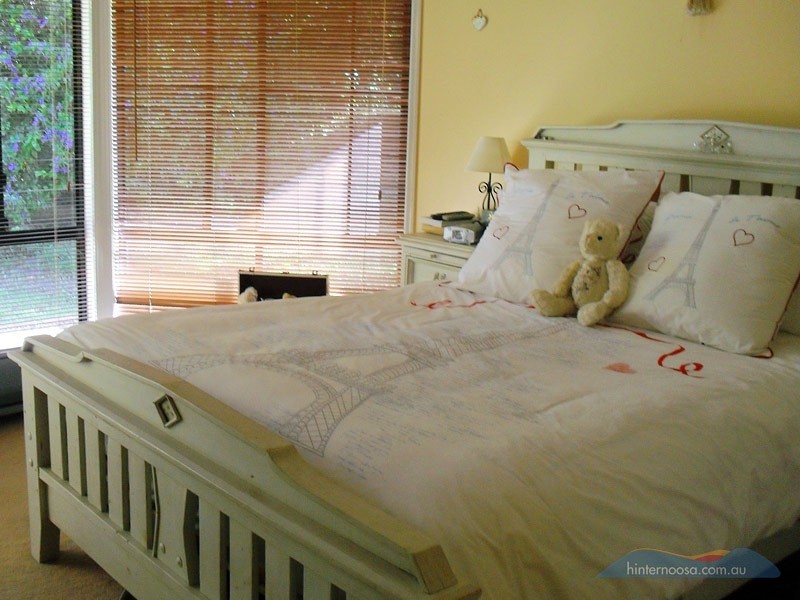 83 Blueberry Dr, Cooroy QLD 4563