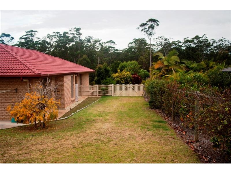 84 Blueberry Dr, Cooroy QLD 4563